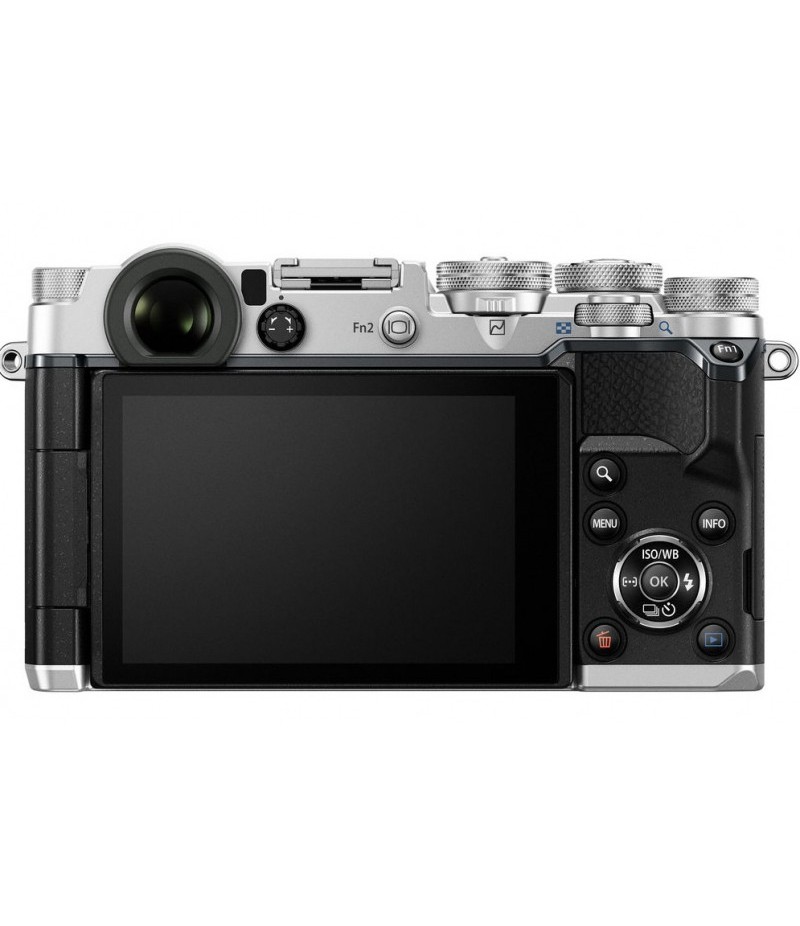 Olympus PEN-F Silver + 17mm Olympus PEN-F Silver + 17mm